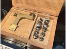 Sold: Assortiment of 11 anvils for jewellers