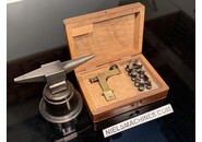 Sold: Assortiment of 11 anvils for jewellers