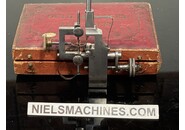 Wheel stretching tool for watchmaker