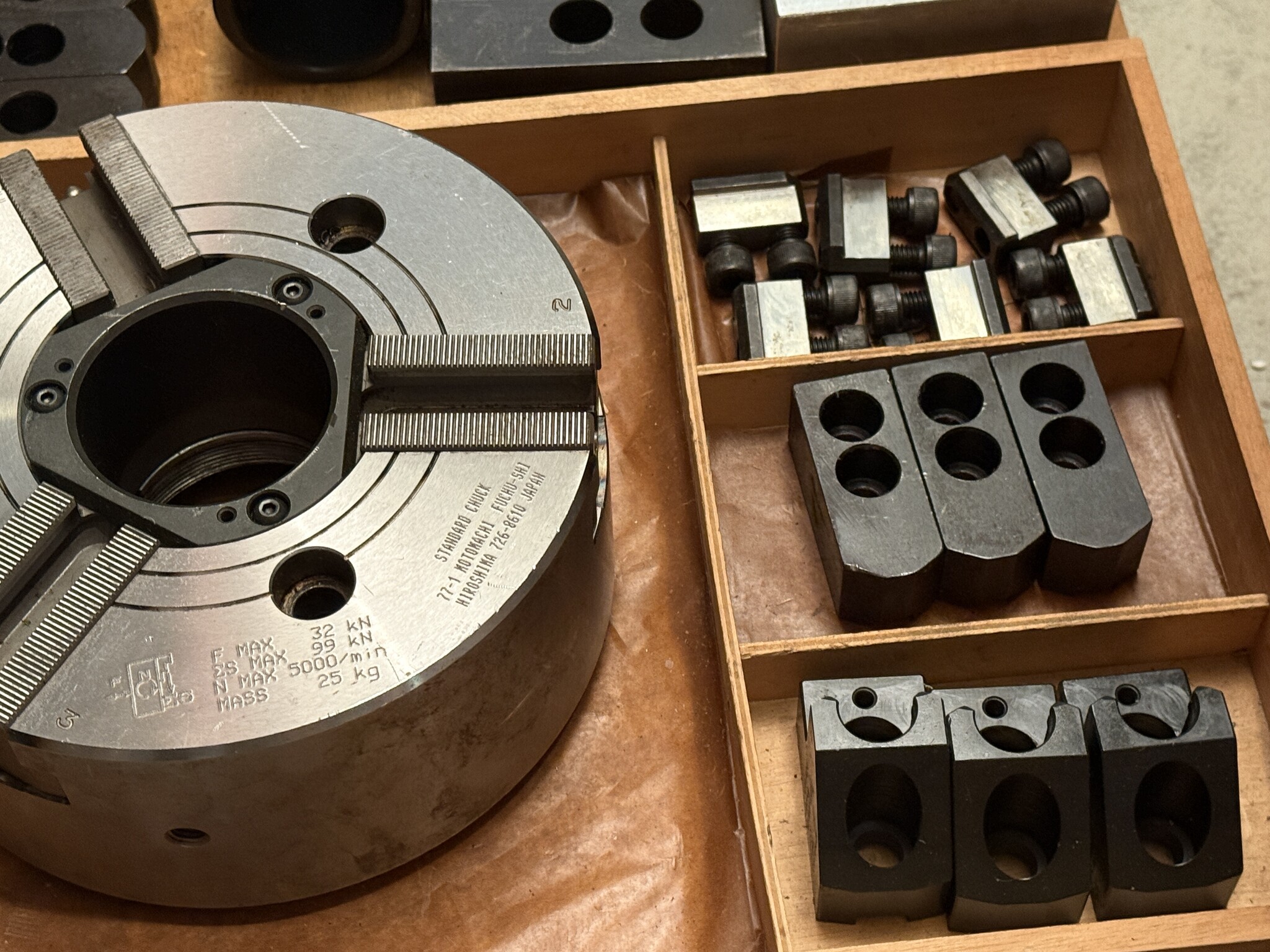 Kitagawa B-208 Power Chuck 8.27 inch 210 mm with 10x3 Jaws