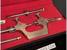 Pivot lathe for polishing pivots
