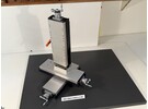 Linearer Hochpräzisions-Querrollentisch mit 3 Achsen, Mikrometerspindeln und Handrädern