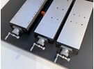 Linearer Hochpräzisions-Querrollentisch mit 3 Achsen, Mikrometerspindeln und Handrädern