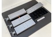 Linearer Hochpräzisions-Querrollentisch mit 3 Achsen, Mikrometerspindeln und Handrädern