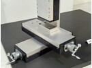 Linearer Hochpräzisions-Querrollentisch mit 3 Achsen, Mikrometerspindeln und Handrädern