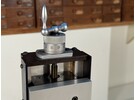 Linearer Hochpräzisions-Querrollentisch mit 3 Achsen, Mikrometerspindeln und Handrädern