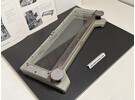 SIP Societe Genevoise MU-214B Universal Measuring Machine Glass Inspection Table