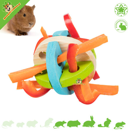 Trixie Wooden Play & Snack Ball 8 cm for rodents and rabbits