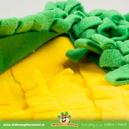 Snuffle mat corn 32 cm for rodents and rabbits made of soft fleece
