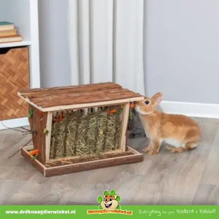 Trixie Estante de madera para heno con compartimento para snacks y base de 40 cm.