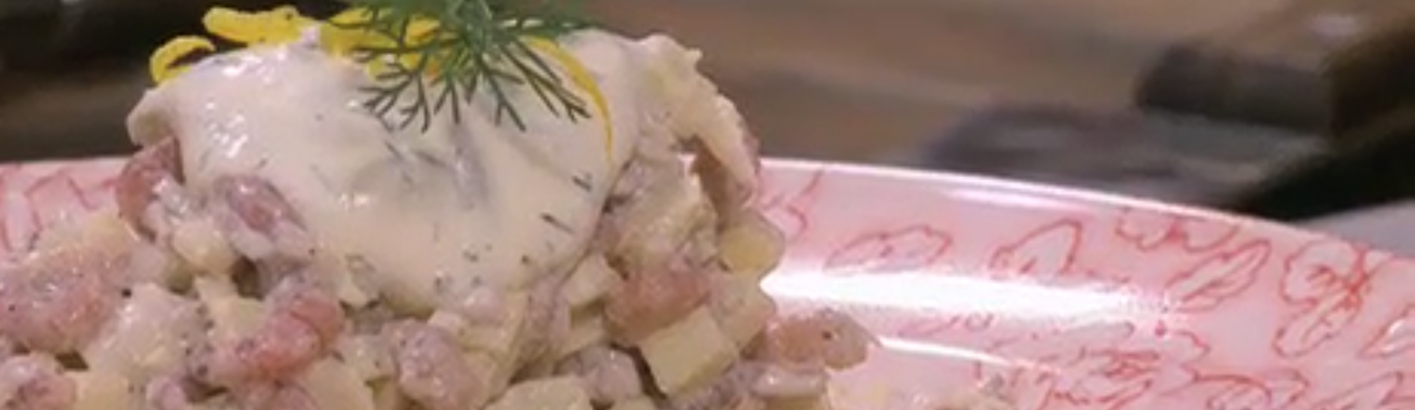 Hartige wafels met garnalensalade