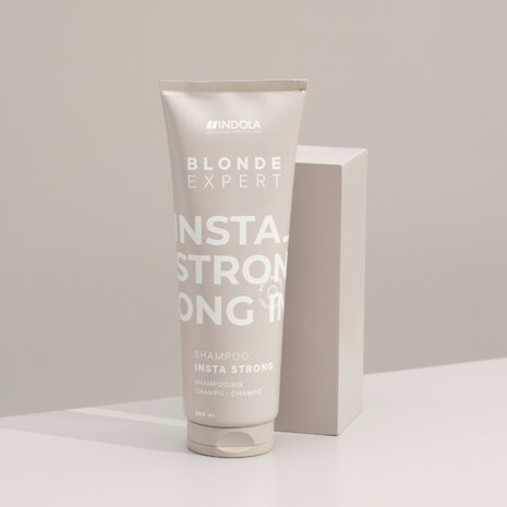 Indola Blonde Expert Insta Strong Shampoo