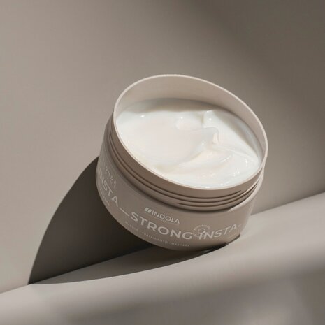 Indola Blonde Expert Insta Strong Treatment