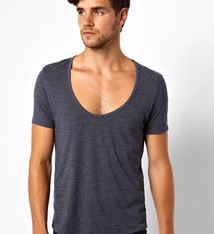 T-shirt with deep collar
