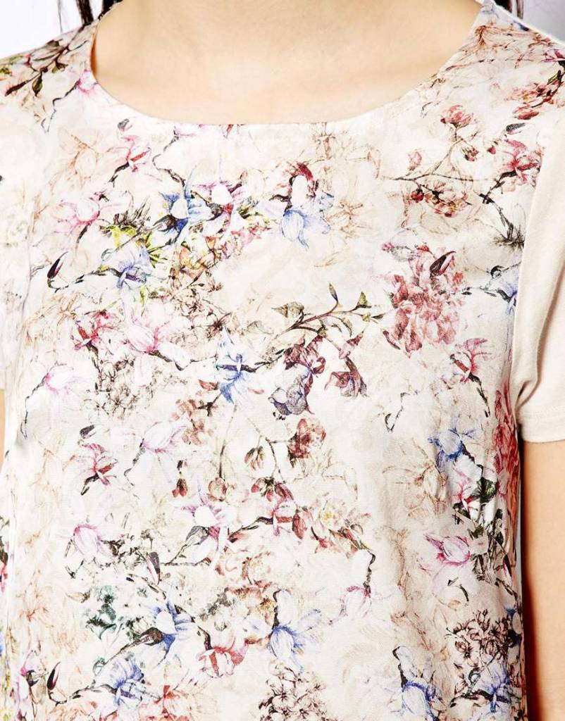 T-shirt with flower print