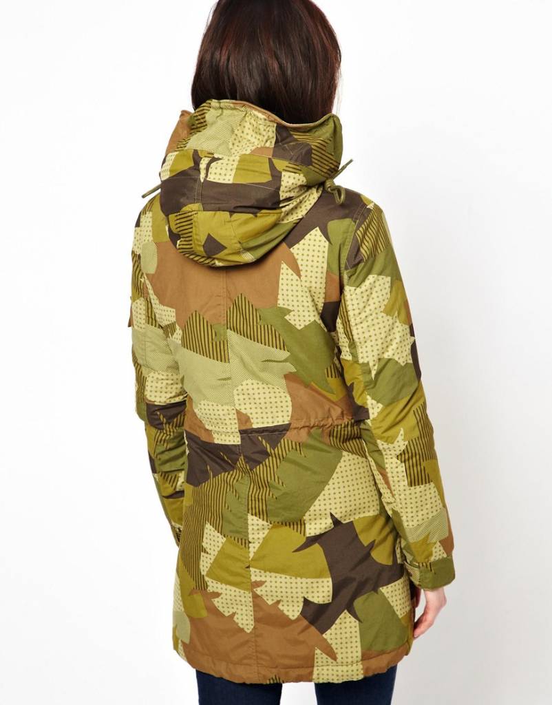 Parka camouflage print