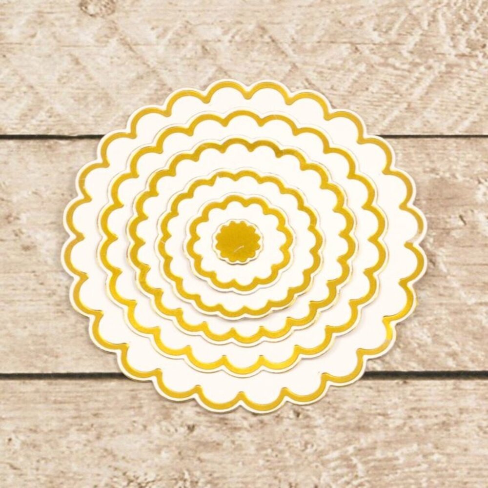 Couture Creations Nesting Scalloped Circles Cut, Foil & Emboss Die (CO726451) Couture Creations Nesting Scalloped Circles Cut, Foil & Emboss Die (CO726451)