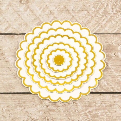 Couture Creations Nesting Scalloped Circles Cut, Foil & Emboss Die (CO726451) Couture Creations Nesting Scalloped Circles Cut, Foil & Emboss Die (CO726451)