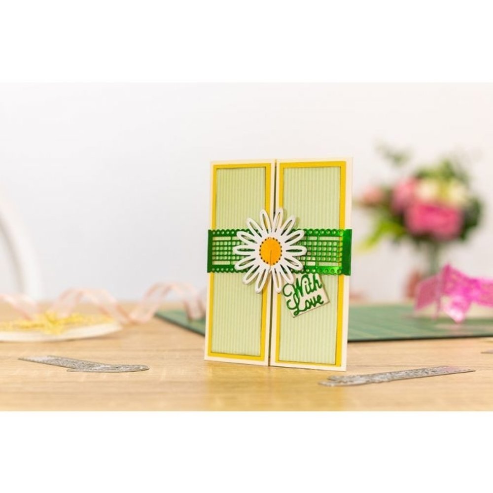 Gemini Daisy Delight Papercraft Die (GEM-MD-ELE-DADE) Gemini Daisy Delight Papercraft Die (GEM-MD-ELE-DADE)