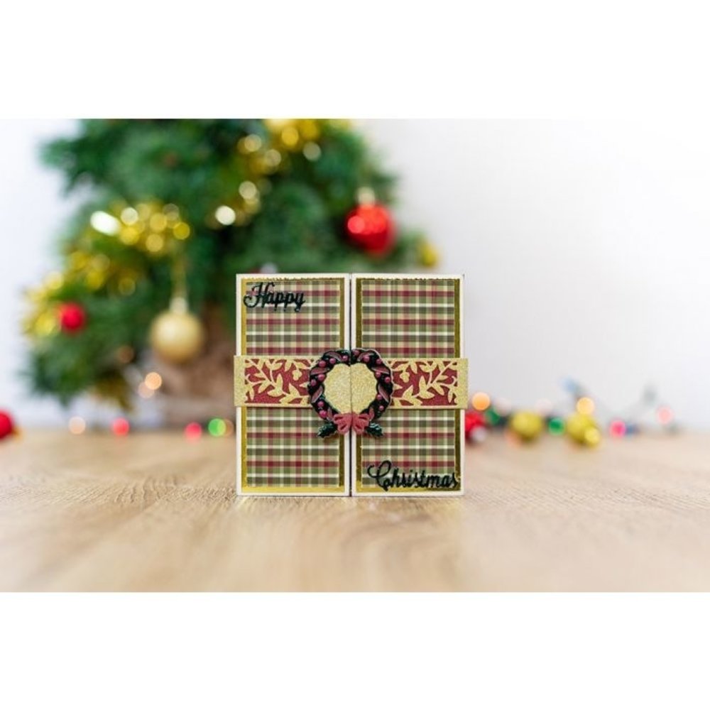Gemini Christmas Wreath Papercraft Die (GEM-MD-ELE-CHWR)
