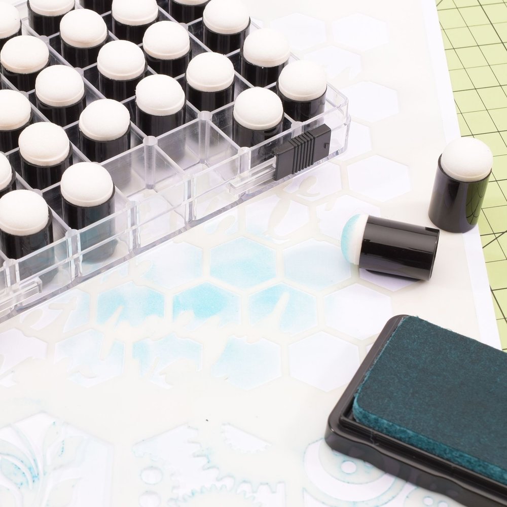 Vaessen Creative Sponge Dauber Case + 40 Daubers (1009-015) Vaessen Creative Sponge Dauber Case + 40 Daubers (1009-015)