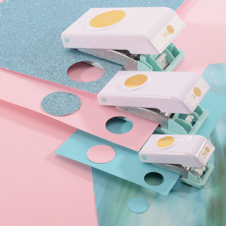 We R Memory Keepers Layered Punch Circles (661442) We R Memory Keepers Layered Punch Circles (661442)