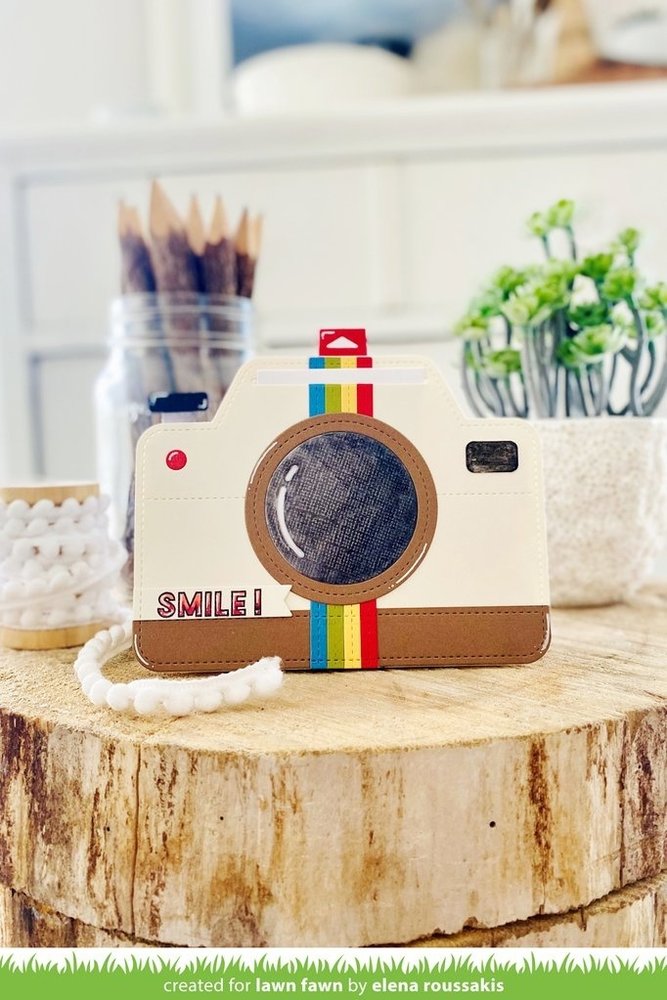 Lawn Fawn Magic Iris Camera Add-On Dies (LF2344) Lawn Fawn Magic Iris Camera Add-On Dies (LF2344)
