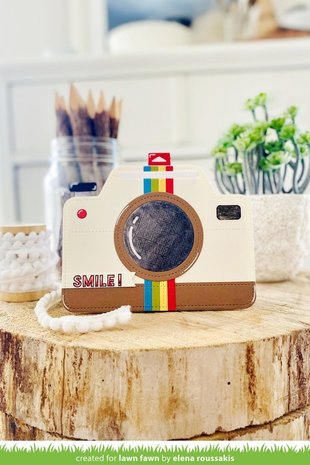 Lawn Fawn Magic Iris Camera Add-On Dies (LF2344) Lawn Fawn Magic Iris Camera Add-On Dies (LF2344)