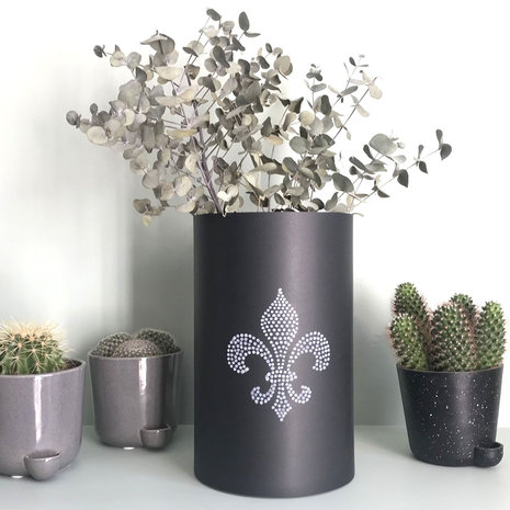 Vaessen Creative Zwaar Basis Karton Zwart A5 300 Gram 20 Vellen (2920-0301) Vaessen Creative Zwaar Basis Karton Zwart A5 300 Gram 20 Vellen (2920-0301)