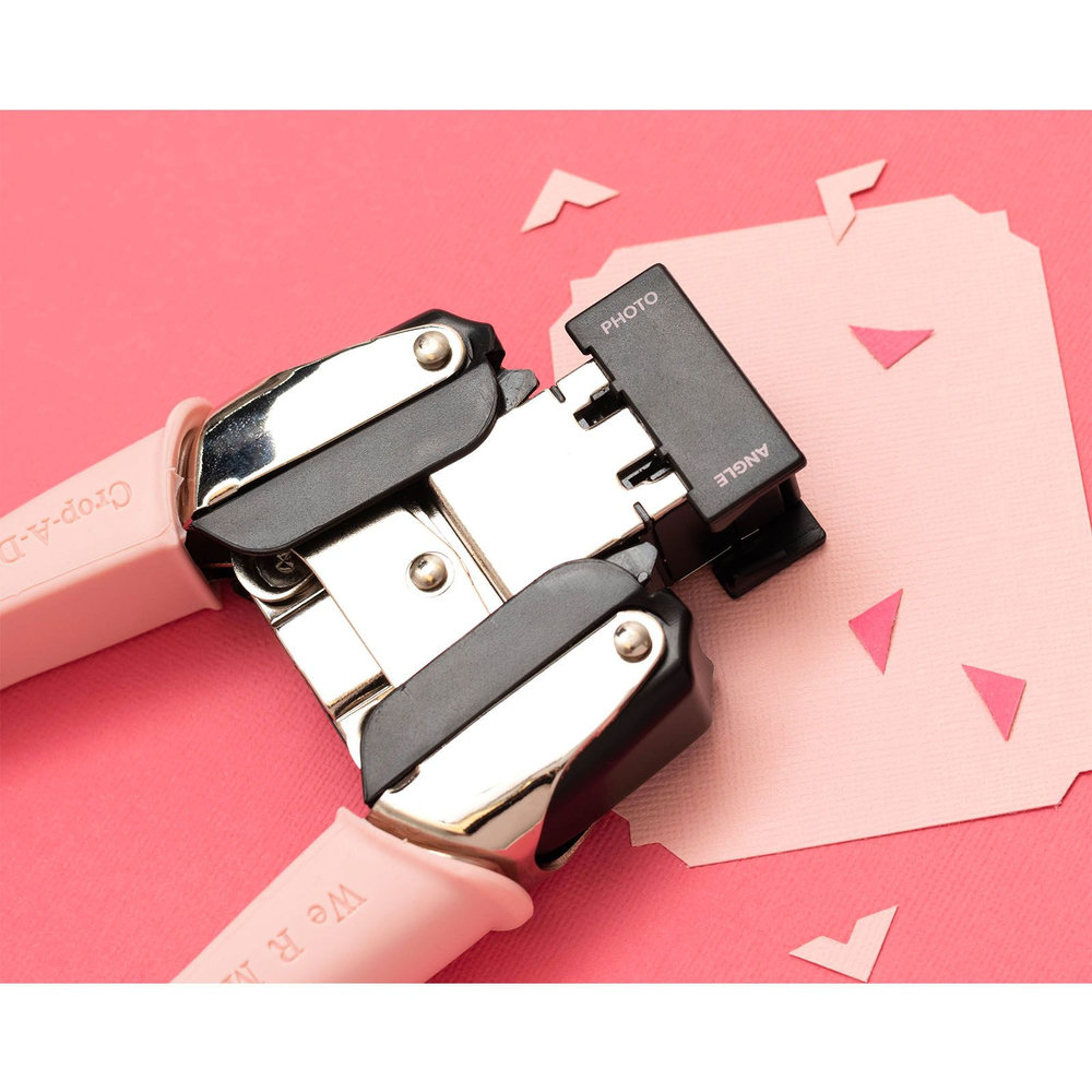 We R Memory Keepers Crop-A-Dile Corner Chomper Angle & Photo (661302) We R Memory Keepers Crop-A-Dile Corner Chomper Angle & Photo (661302)