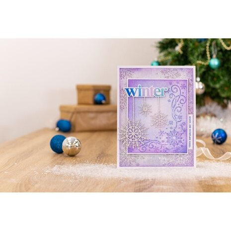 Crafter's Companion Glittering Snowflakes Touch of Winter 5x7 Inch Embossing Folder (S-GS-EF5-TOWI) Crafter's Companion Glittering Snowflakes Touch of Winter 5x7 Inch Embossing Folder (S-GS-EF5-TOWI)