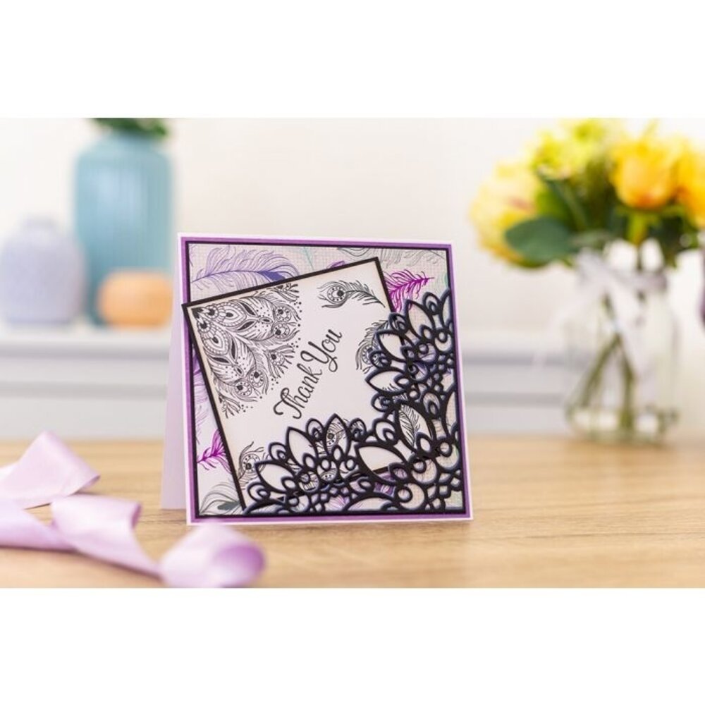 Crafter's Companion Peacock Feathered Corner Die (NG-PEA-MD-FCOR) Crafter's Companion Peacock Feathered Corner Die (NG-PEA-MD-FCOR)