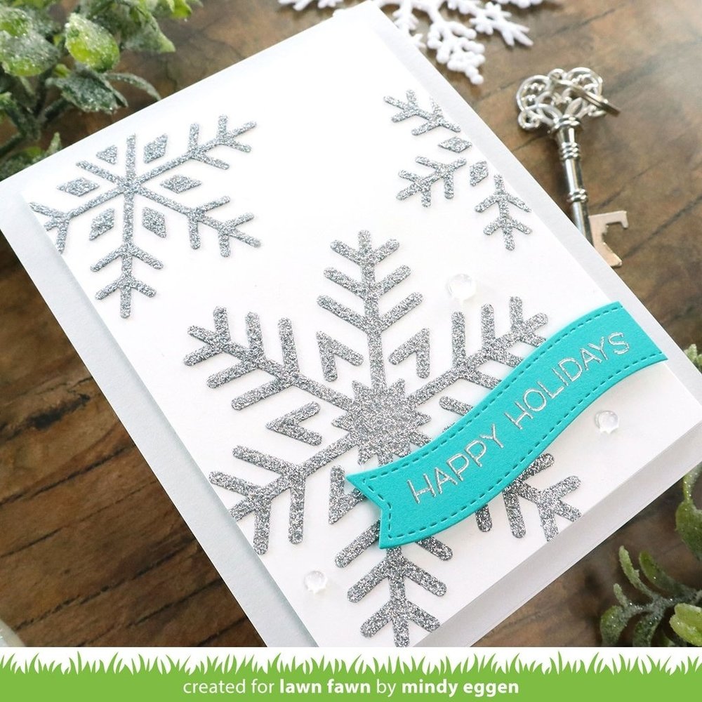 Lawn Fawn Snowflake Trio 6x6 Inch Stencil (LF2460) Lawn Fawn Snowflake Trio 6x6 Inch Stencil (LF2460)