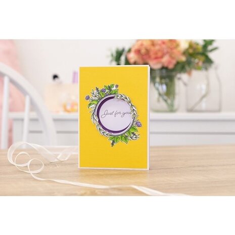 Crafter's Companion Woodland Friends Flourishing Floral Frame Stamp & Dies (NG-WFR-STD-FFR)