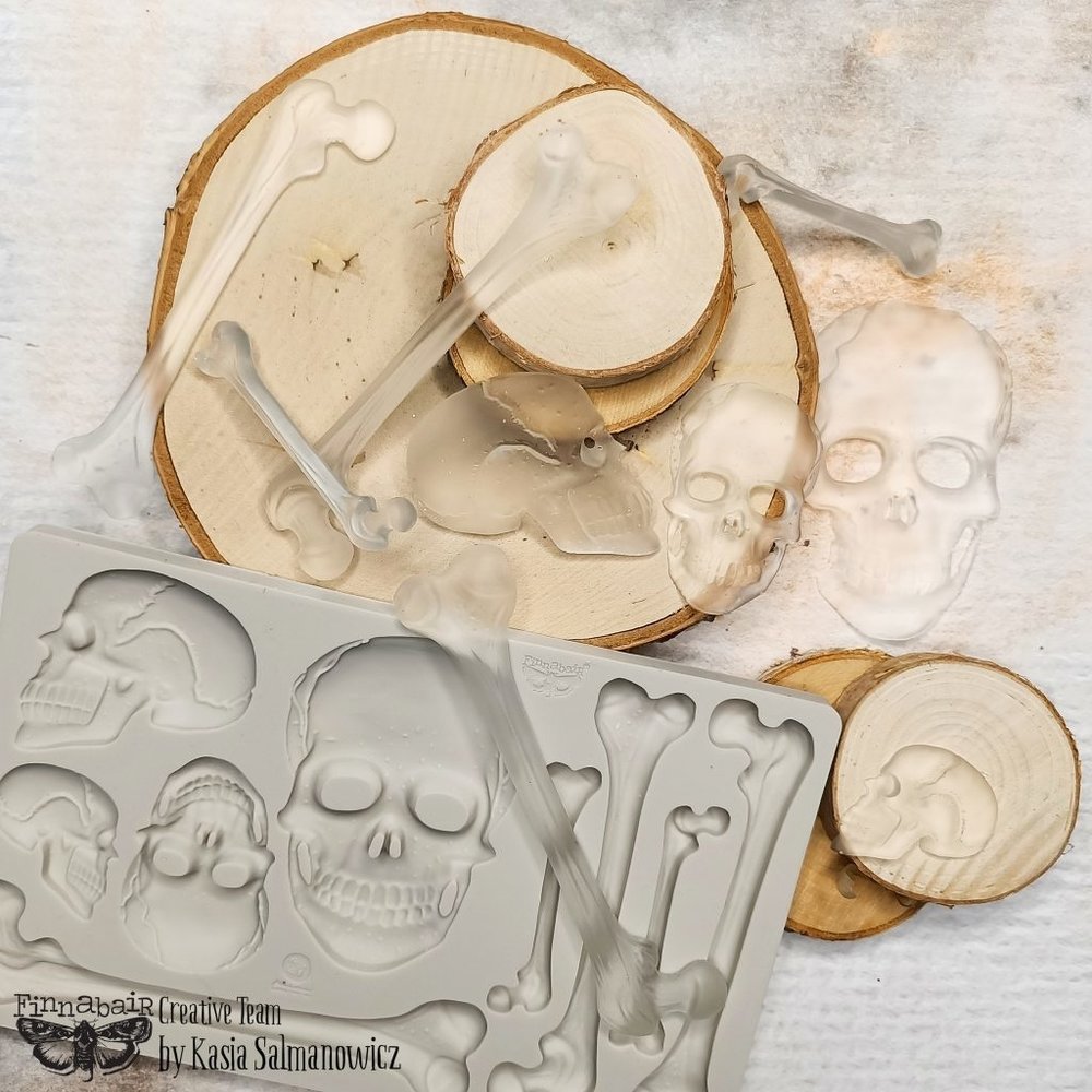 Prima Marketing Inc Finnabair Imaginarium Skull and Bones Moulds (968649)
