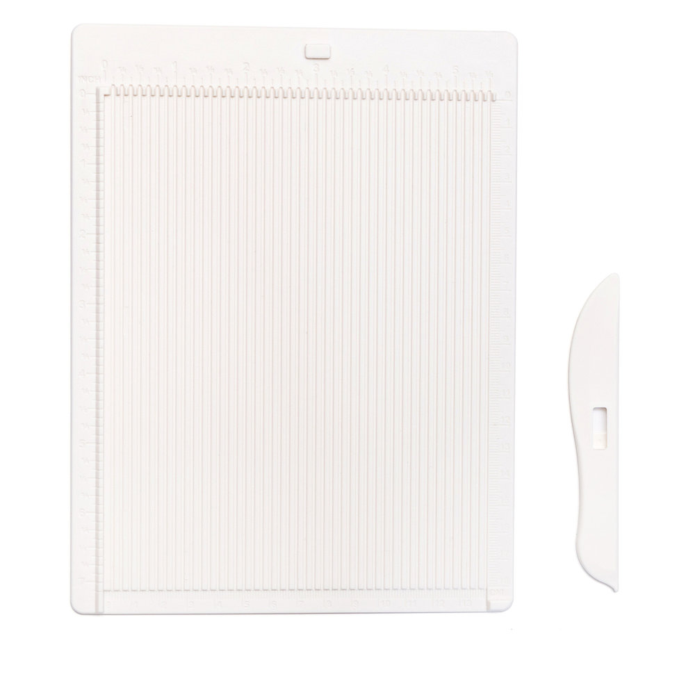 We R Memory Keepers Score Board 6x8 Inch Basic Tools (661084) We R Memory Keepers Score Board 6x8 Inch Basic Tools (661084)