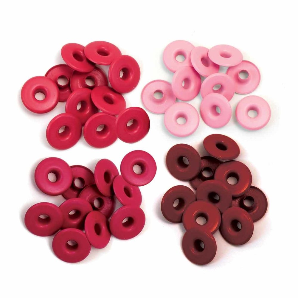We R Memory Keepers Wide Eyelets Red (41585-5) We R Memory Keepers Wide Eyelets Red (41585-5)