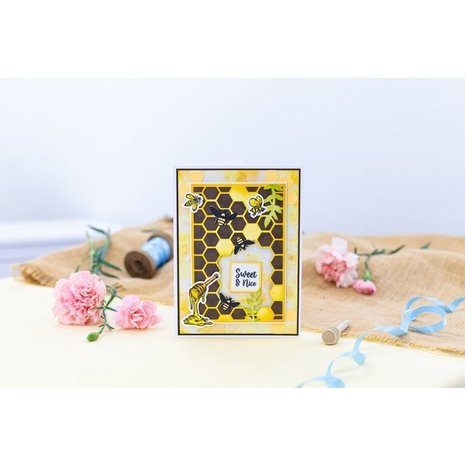 Crafter's Companion Bee-Youtiful Collection Sweet as Honeycomb Die (NG-BEY-MD-SAH) Crafter's Companion Bee-Youtiful Collection Sweet as Honeycomb Die (NG-BEY-MD-SAH)