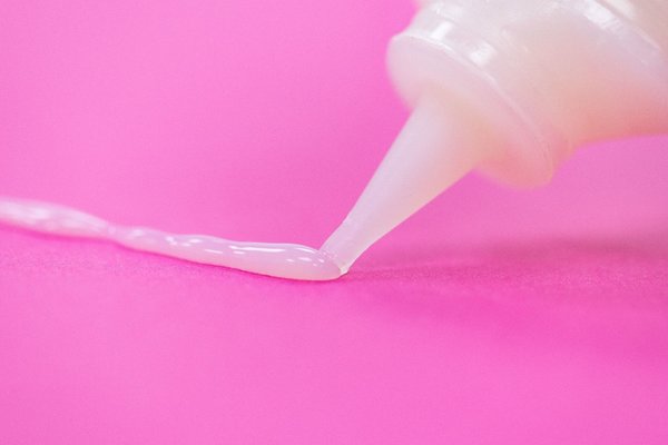 Spectrum Noir Glossy Highlights Clear 60ml (SN-GLHI-CL60) Spectrum Noir Glossy Highlights Clear 60ml (SN-GLHI-CL60)