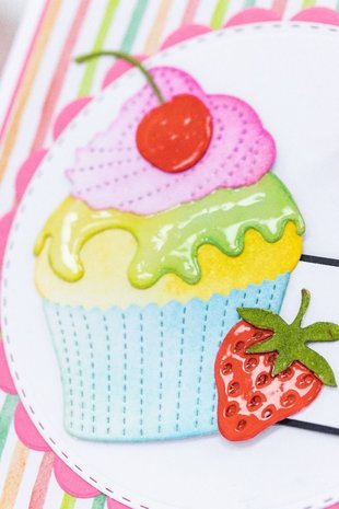 Spectrum Noir Glossy Highlights Clear 60ml (SN-GLHI-CL60) Spectrum Noir Glossy Highlights Clear 60ml (SN-GLHI-CL60)