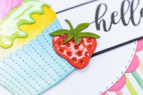 Spectrum Noir Glossy Highlights Clear 60ml (SN-GLHI-CL60) Spectrum Noir Glossy Highlights Clear 60ml (SN-GLHI-CL60)