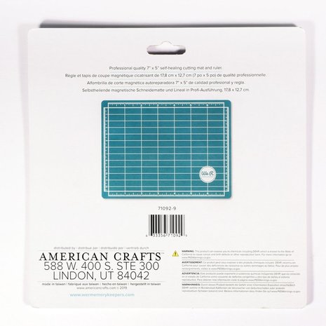 We R Memory Keepers Mini Magnetic Mat & Ruler Basic Tools (71092-9) We R Memory Keepers Mini Magnetic Mat & Ruler Basic Tools (71092-9)