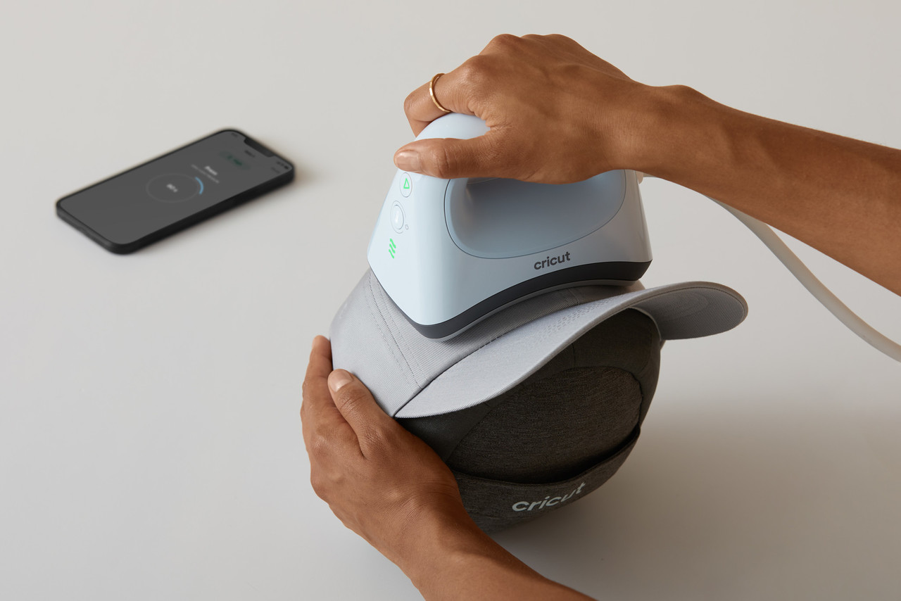 Cricut Hat Press (2009240) Cricut Hat Press (2009240)