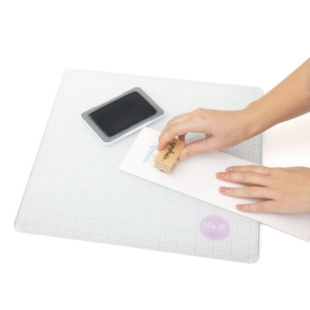 We R Memory Keepers Precision Glass Cutting Mat Lilac (60000582) We R Memory Keepers Precision Glass Cutting Mat Lilac (60000582)