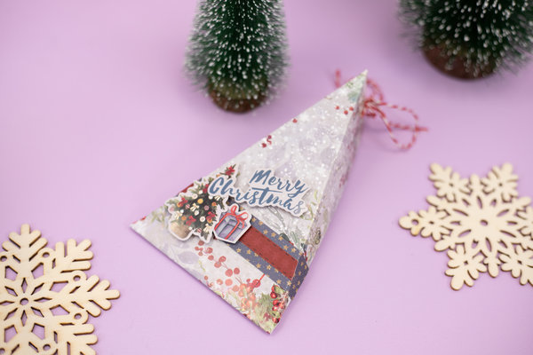 Crafter's Companion Make and Send Christmas 12x12 Inch Card Making Pad (CC-PAD12-MAS-XMAS)