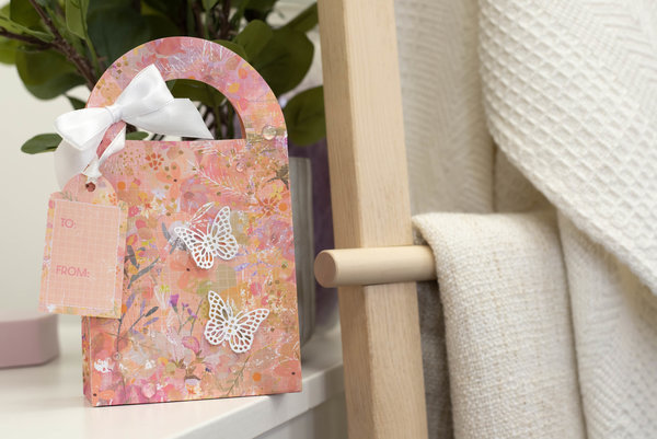 Crafter's Companion Summer Sorbet Die-Cut Gift Bag (CC-PAD-GIFT-SUSO) Crafter's Companion Summer Sorbet Die-Cut Gift Bag (CC-PAD-GIFT-SUSO)