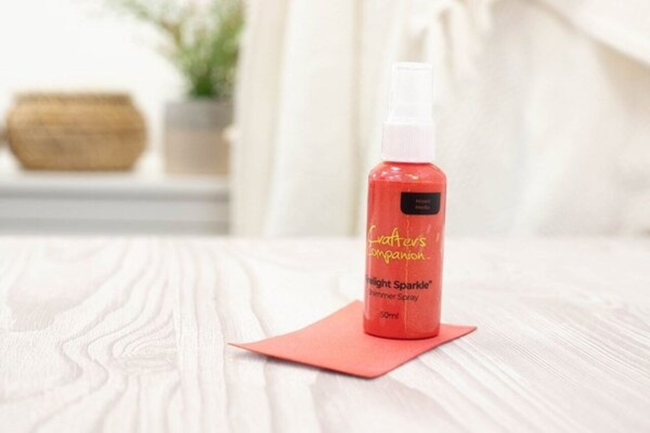 Crafter's Companion Shimmer Spray Firelight Sparkle (CC-MME-SHISP-FISP) Crafter's Companion Shimmer Spray Firelight Sparkle (CC-MME-SHISP-FISP)