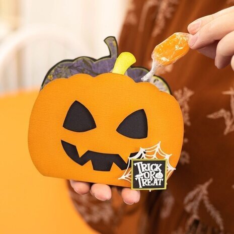Crafter's Companion All Hallows Eve Stencil Pumpkin Treat Box (DES-AHE-STEN-PTB) Crafter's Companion All Hallows Eve Stencil Pumpkin Treat Box (DES-AHE-STEN-PTB)