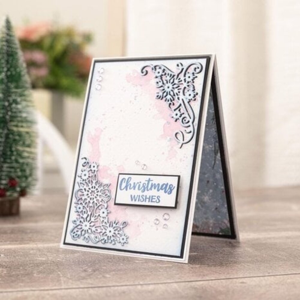 Crafter's Companion Christmas Corner Die Snow Crystals (CC-DCE-MD-SNOWC)
