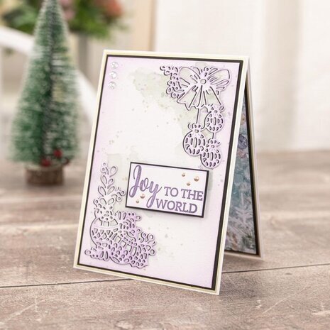 Crafter's Companion Christmas Corner Die Christmas Decor (CC-DCE-MD-CHDE) Crafter's Companion Christmas Corner Die Christmas Decor (CC-DCE-MD-CHDE)